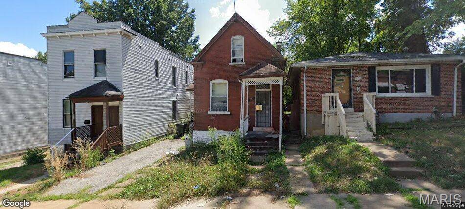 854 Canaan AVE, St Louis, MO 63147