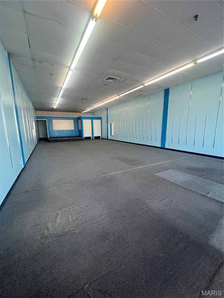 8974 Jennings Station RD, Jennings, MO 63136