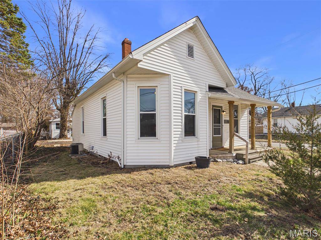 218 S Fillmore ST, Edwardsville, IL 62025