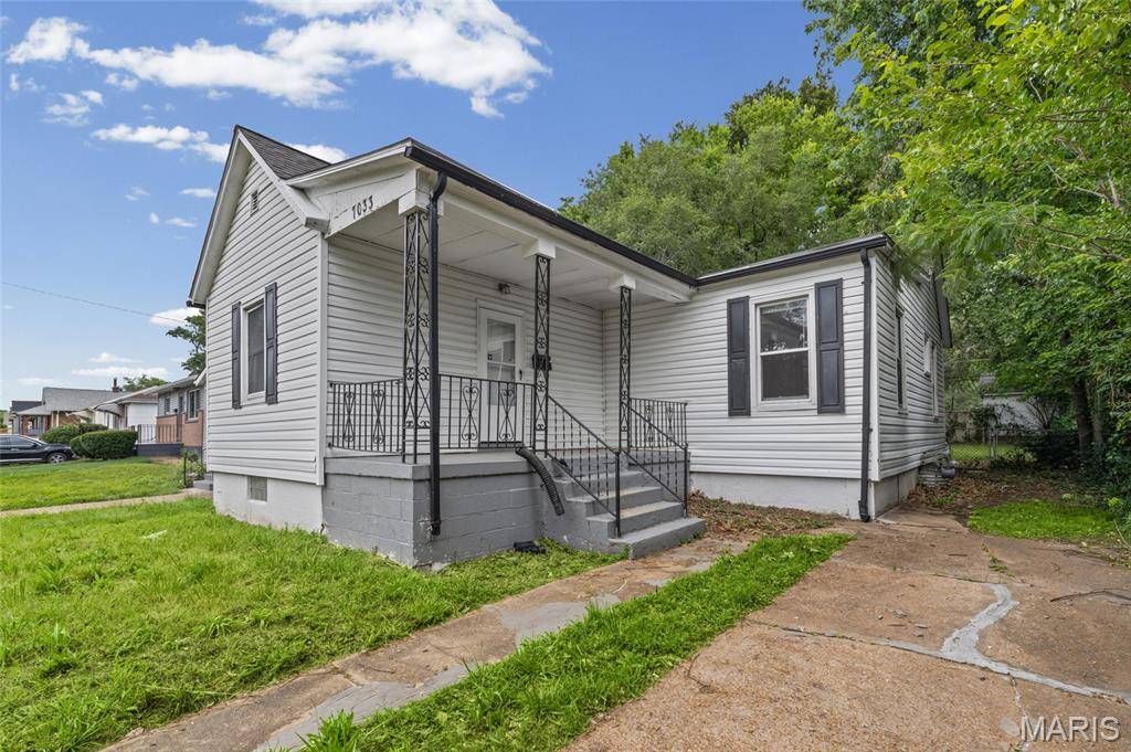 7033 Julian AVE, University City, MO 63130