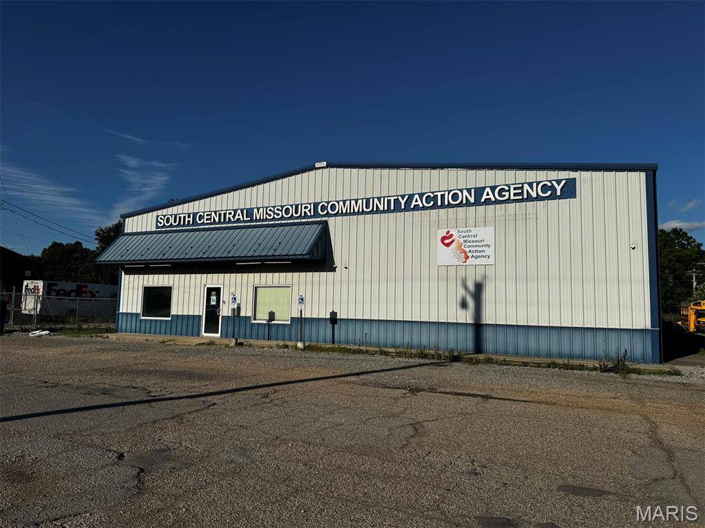 1716 S Broadway ST, Poplar Bluff, MO 63901