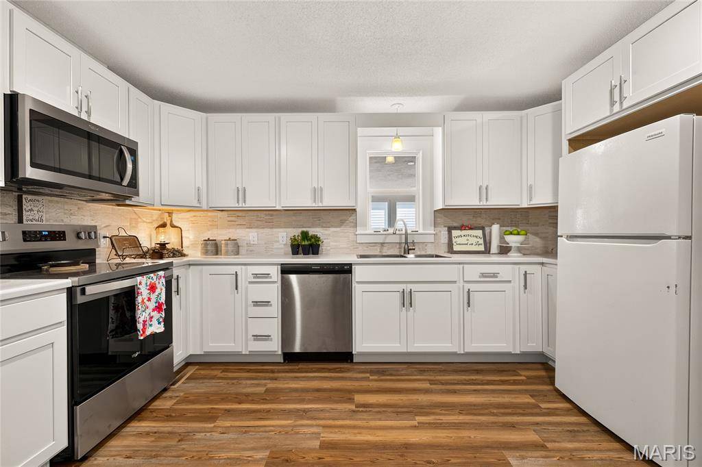 8430 County Road 349, New Bloomfield, MO 65063
