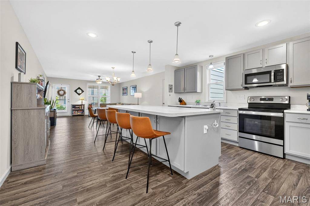 3653 Starkville ST, St Charles, MO 63301