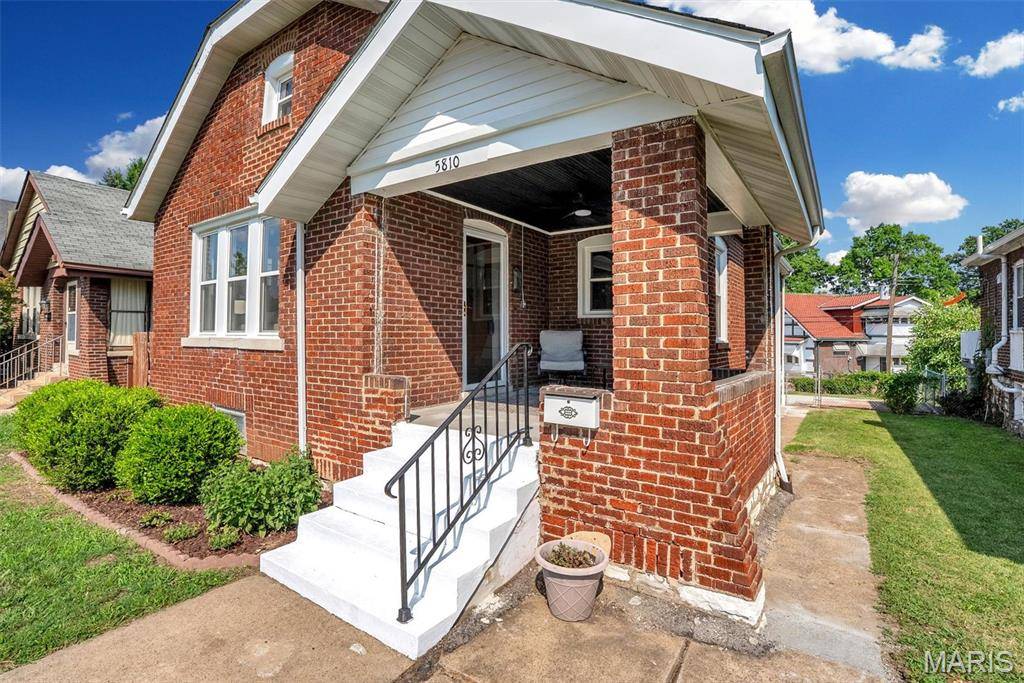 5810 S Kingshighway BLVD, St Louis, MO 63109