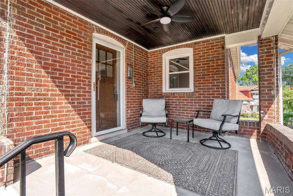 5810 S Kingshighway BLVD, St Louis, MO 63109