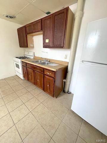 10 S 35TH ST #1, Belleville, IL 62226