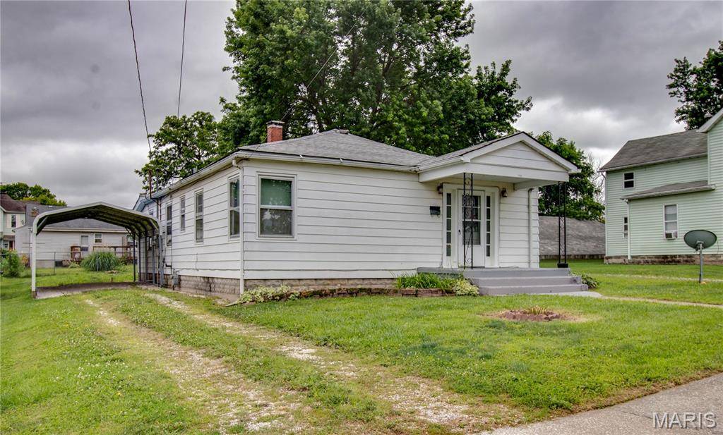 208 E Exchange ST, Jerseyville, IL 62052