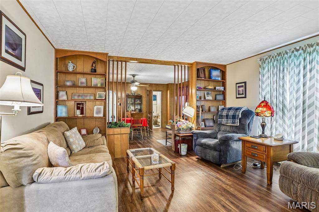 602 N Harrison ST, Litchfield, IL 62056