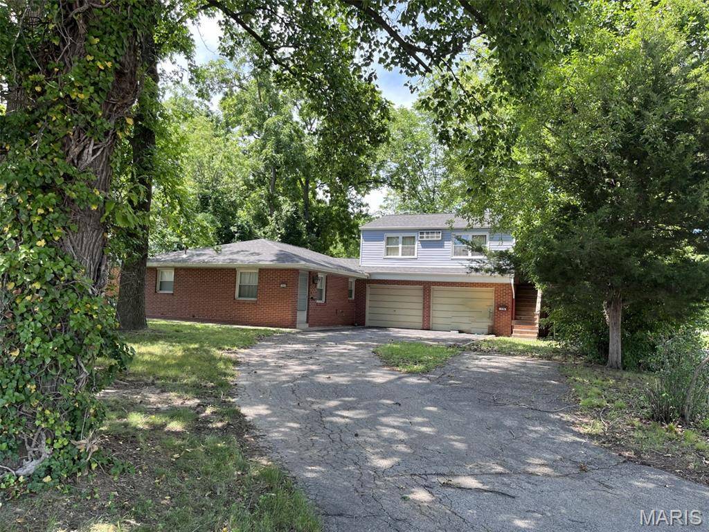 1902 W Highway 50, O'fallon, IL 62269