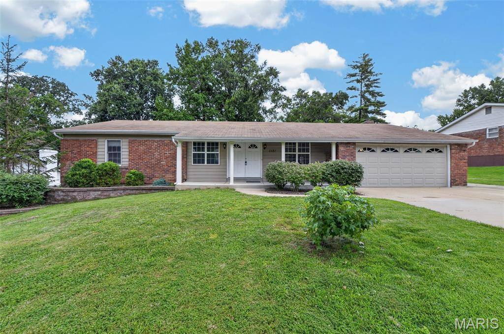 1131 Wagonwheel TRL, Ellisville, MO 63011