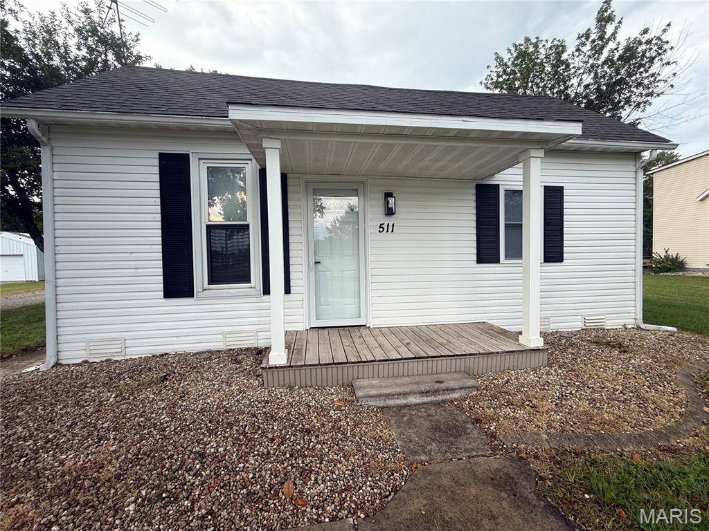 511 E BECKEMEYER AVE, Beckemeyer, IL 62219