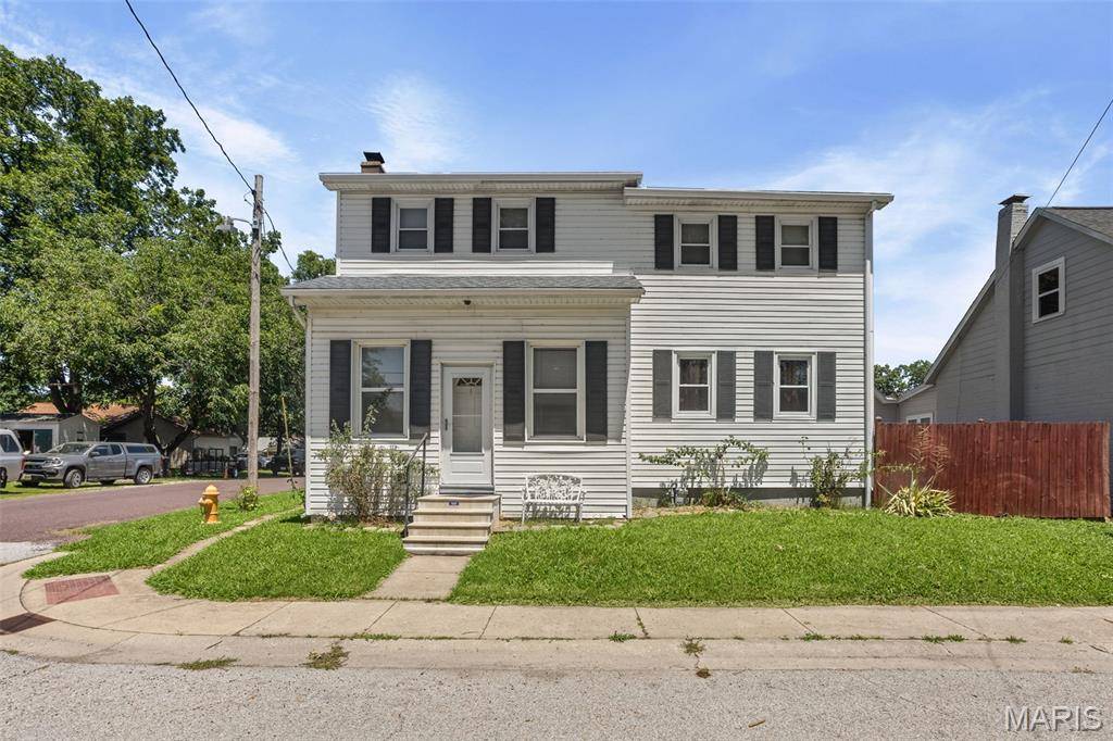 323 W Church ST, Mascoutah, IL 62258