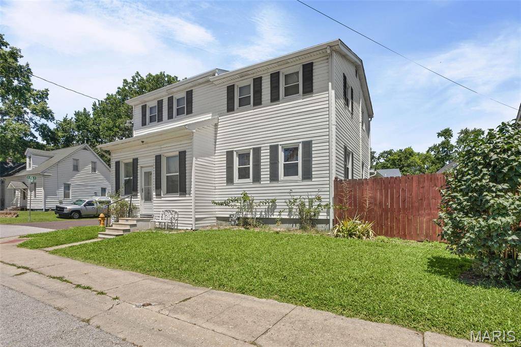 323 W Church ST, Mascoutah, IL 62258