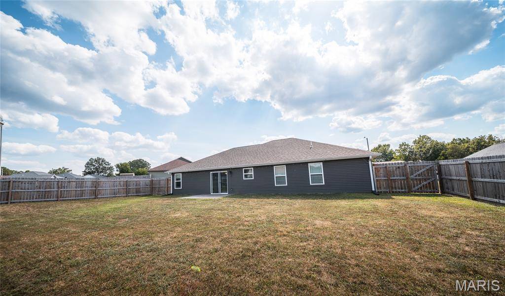 133 La Vista DR, Waynesville, MO 65583