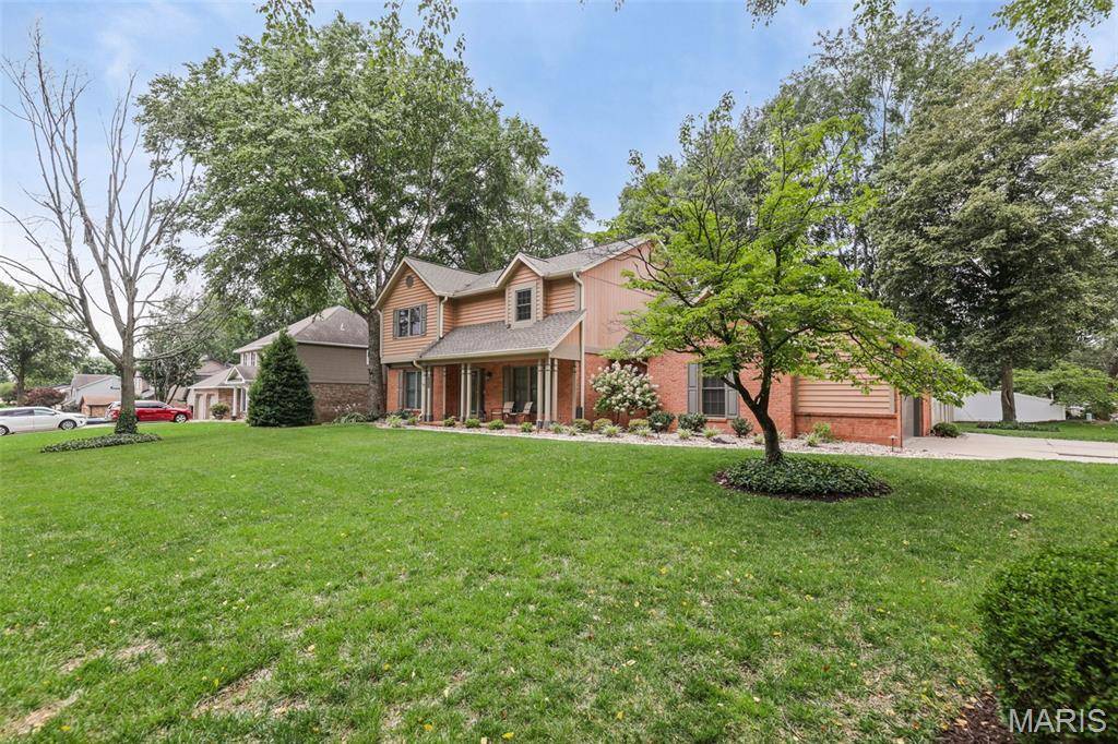 505 Springwood DR, Belleville, IL 62220