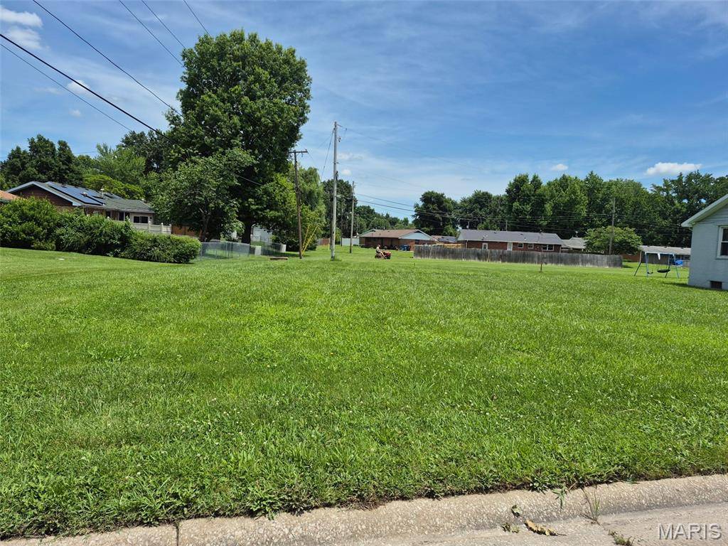 3320 Terrace LN, Granite City, IL 62040