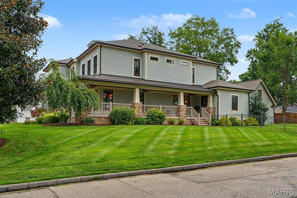102 Edwin AVE, St Louis, MO 63122