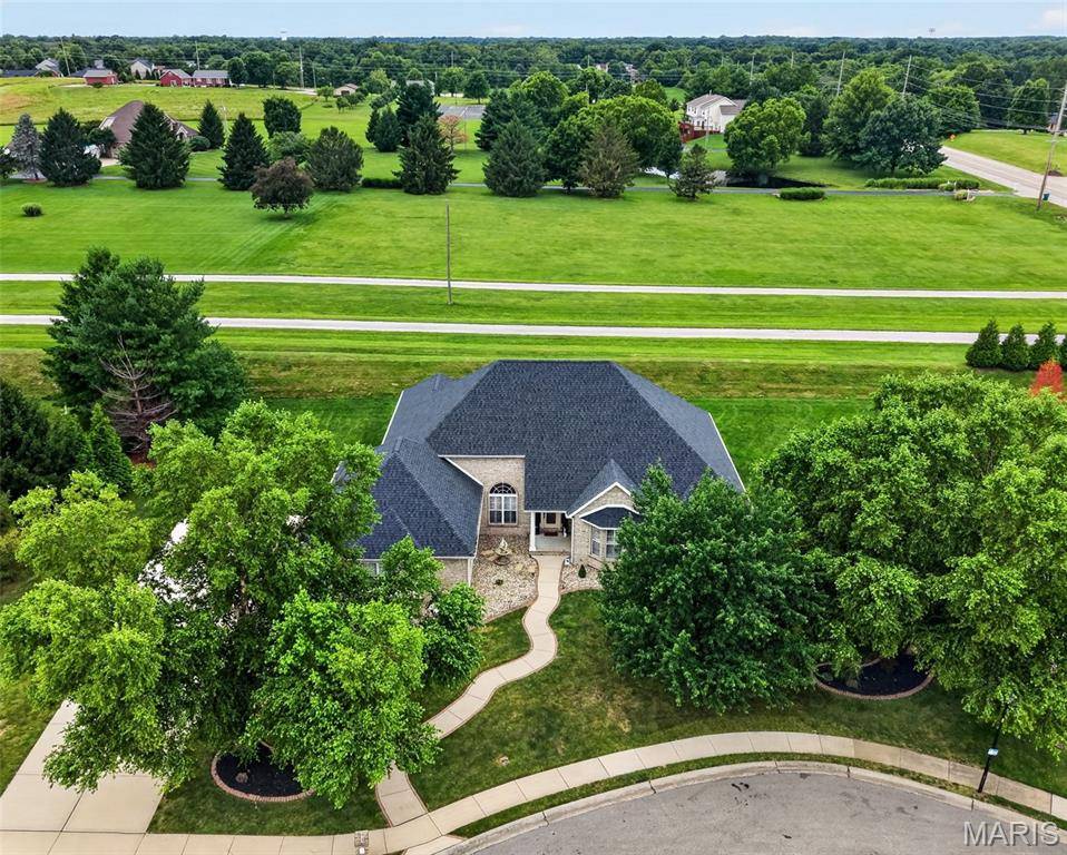 1693 Lancaster DR, O'fallon, IL 62269
