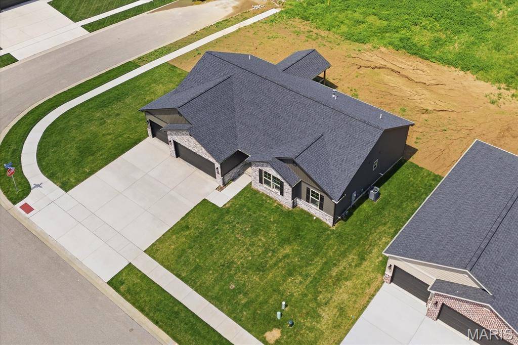 1232 Ole Town Bridge, O'fallon, IL 62269