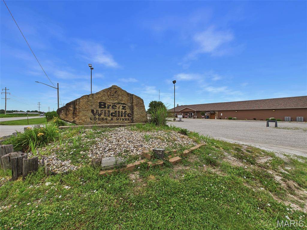 15469 State 127 Route, Carlyle, IL 62231
