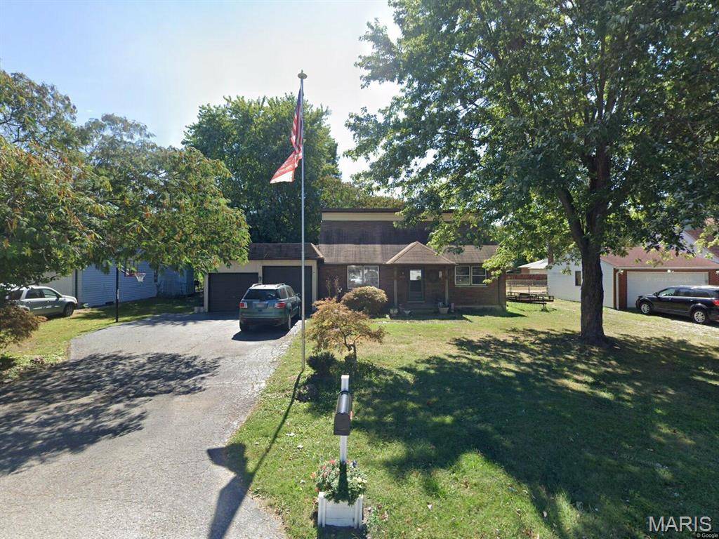 2536 Pine ST, Granite City, IL 62040