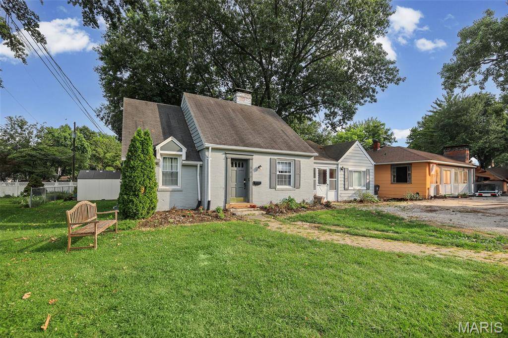 308 Carlyle AVE, Belleville, IL 62221