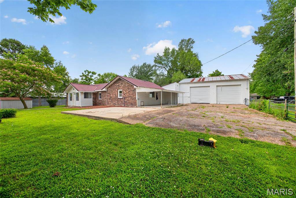 206 Lion ST, Dixon, MO 65459