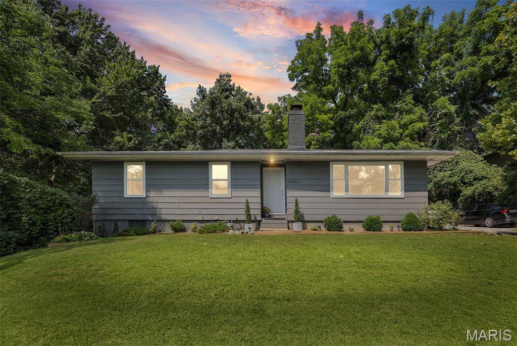 5944 Sugar Loaf RD, Collinsville, IL 62234
