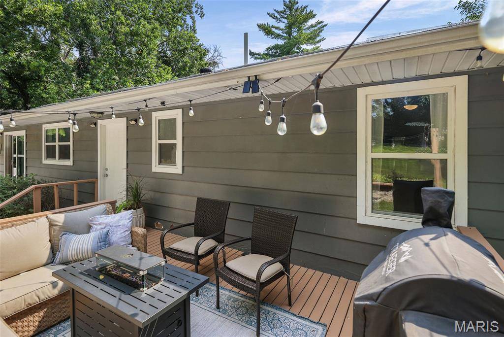 5944 Sugar Loaf RD, Collinsville, IL 62234