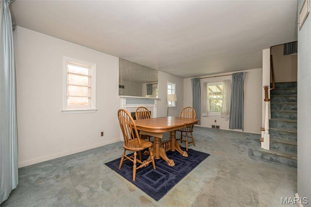 148 Thoroughman AVE, St Louis, MO 63135