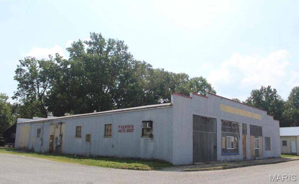 202 S Main ST, Trenton, IL 62293