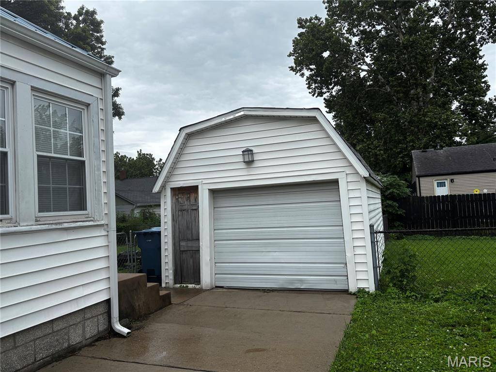 3407 Leo ST, Alton, IL 62002