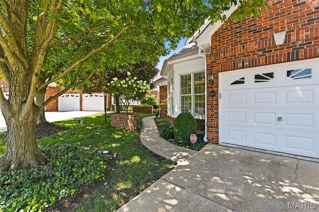 14632 Amberleigh Hill CT, Chesterfield, MO 63017
