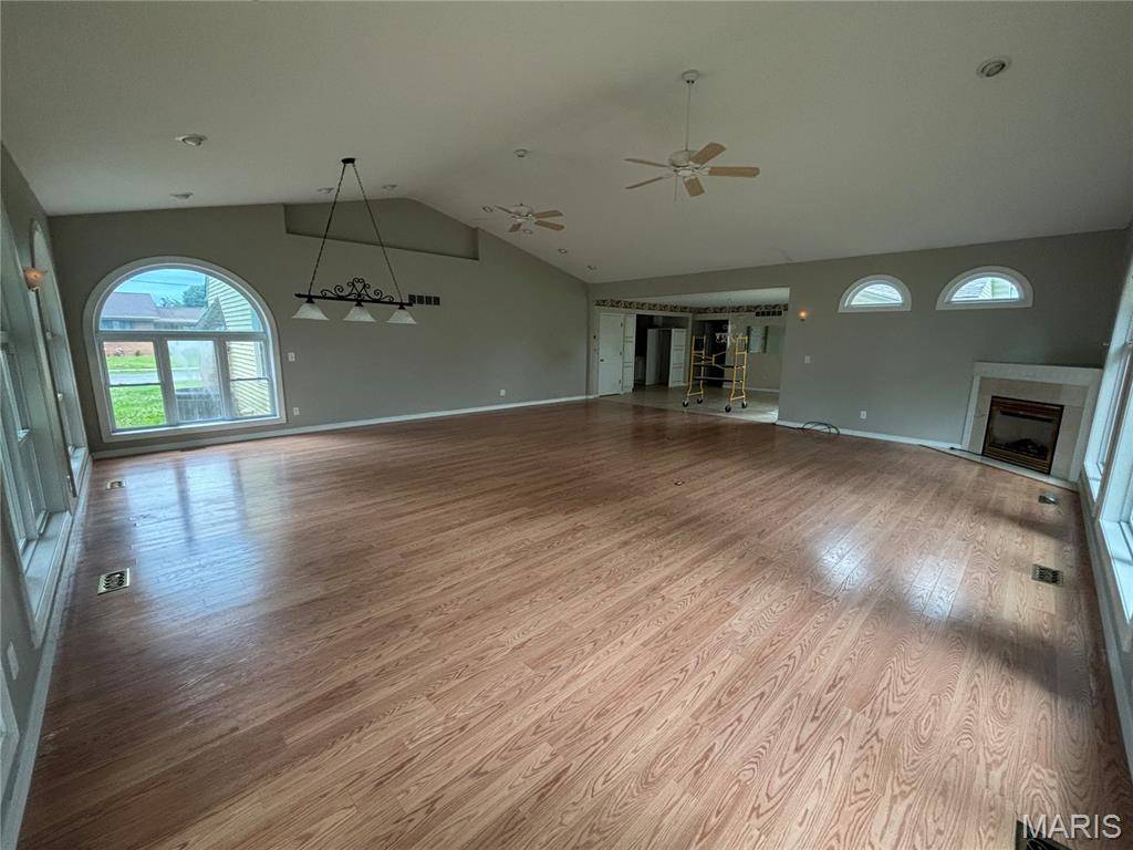 717 N Franklin ST, Staunton, IL 62088