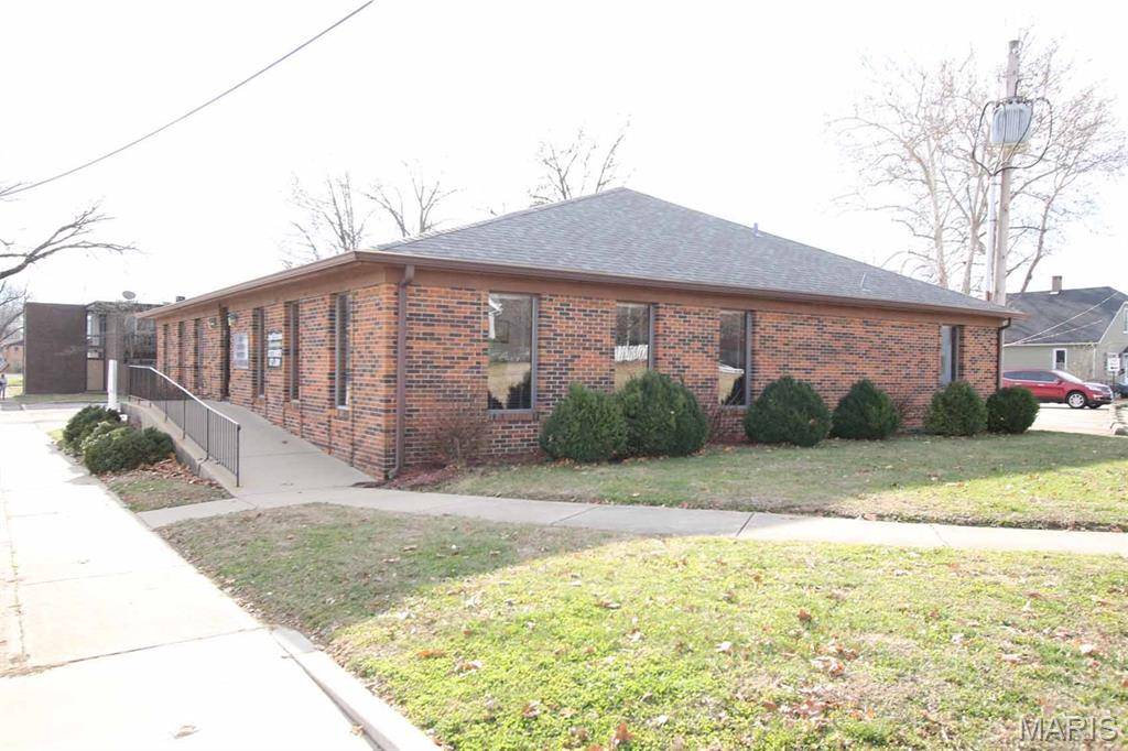 101 Saint Louis RD, Collinsville, IL 62234