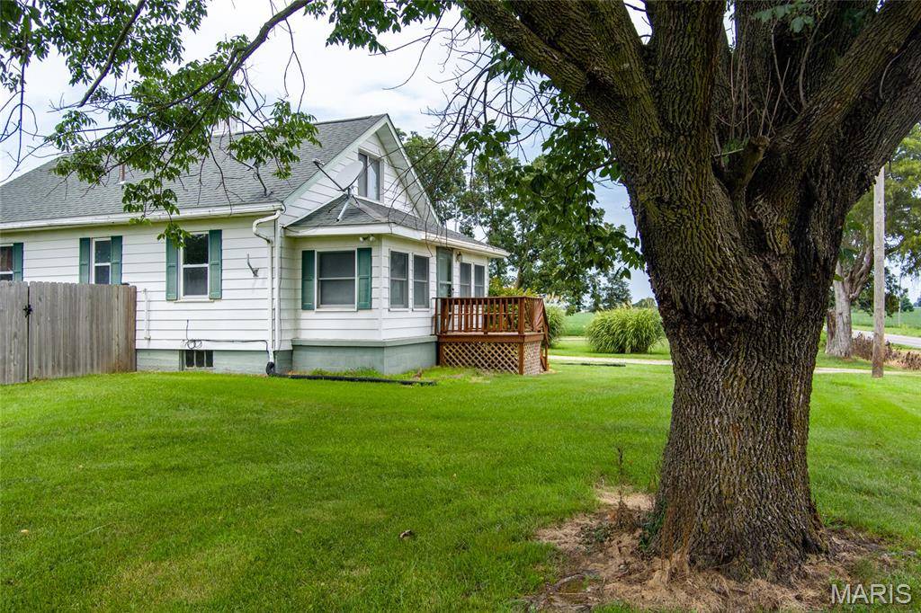 6015 State Route 4, Mascoutah, IL 62258