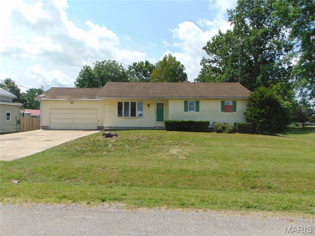 107 W Chestnut ST, Campbell Hill, IL 62916