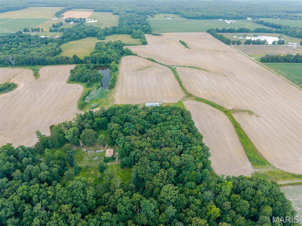 9647 E Barat, Mount Vernon, IL 62864