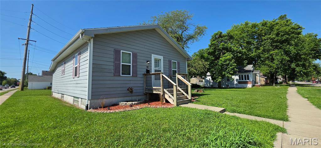 519 E Washington ST, O'fallon, IL 62269