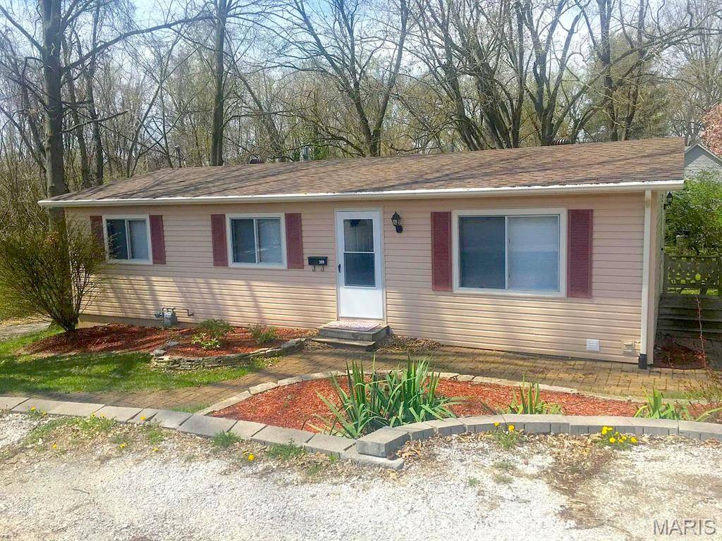 309 S ASH ST, Troy, IL 62294