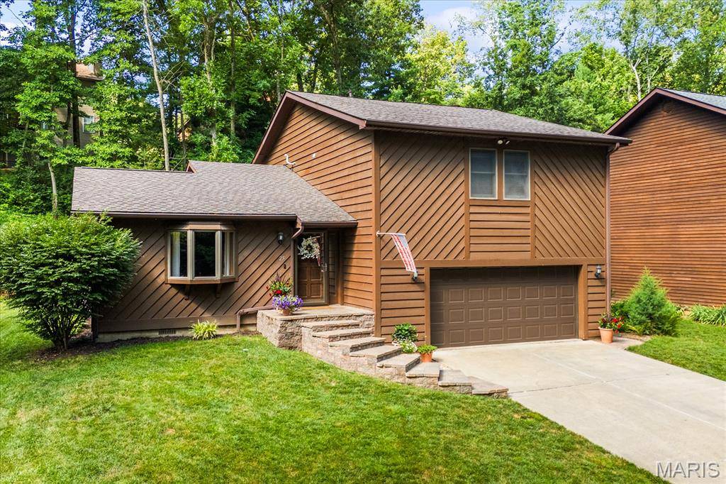 25 Forest Gate DR, Belleville, IL 62220