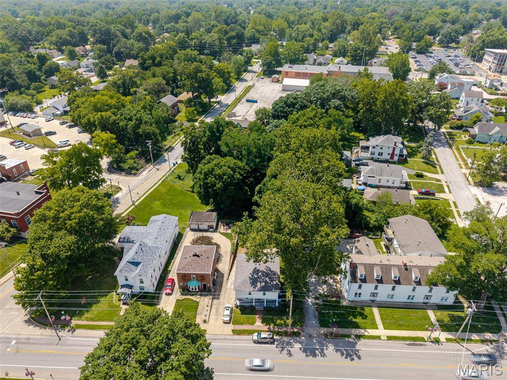 2713 College AVE, Alton, IL 62002