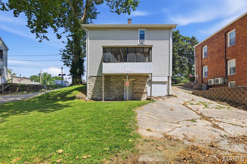 2713 College AVE, Alton, IL 62002