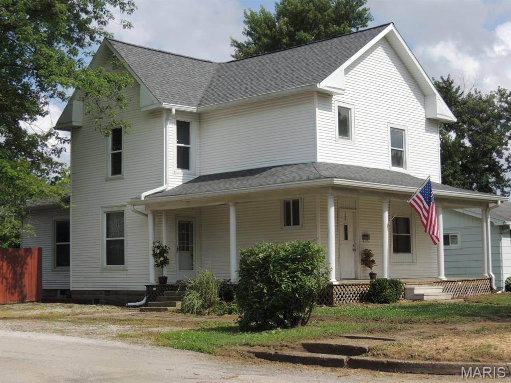 401 S Third ST, Altamont, IL 62411