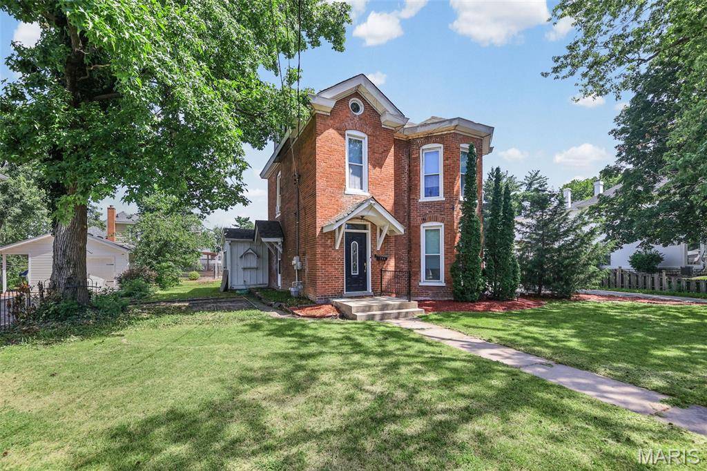 706 Grove ST, Alton, IL 62002