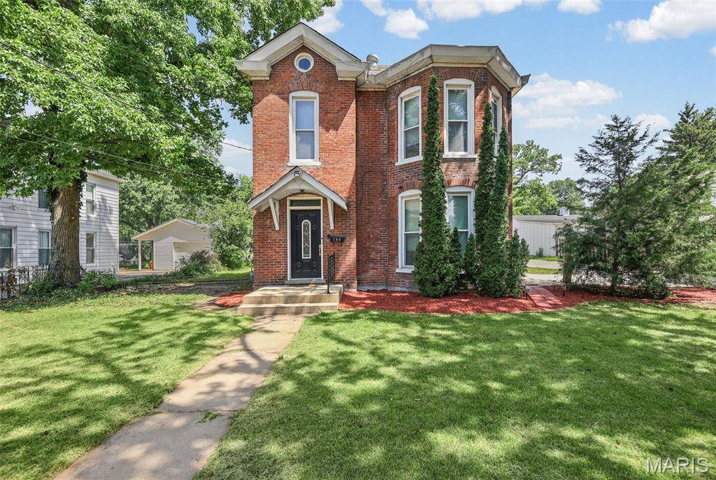 706 Grove ST, Alton, IL 62002