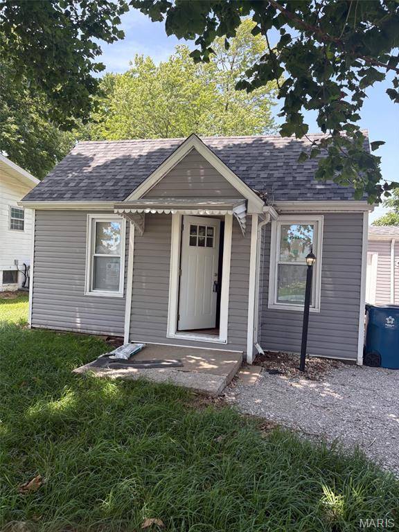 111 4th AVE, Edwardsville, IL 62025