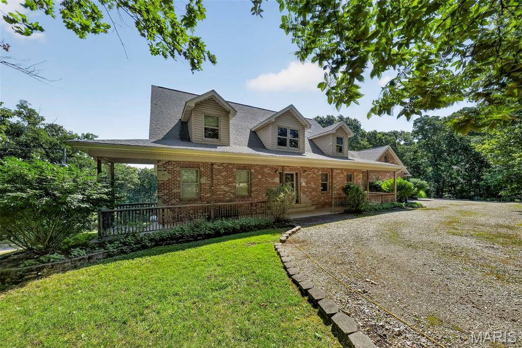 1574 Turkeyfoot RD, Bourbon, MO 65441