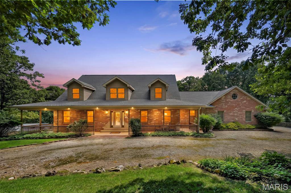 1574 Turkeyfoot RD, Bourbon, MO 65441