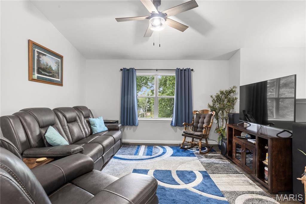 5116 Darrell DR, Imperial, MO 63052
